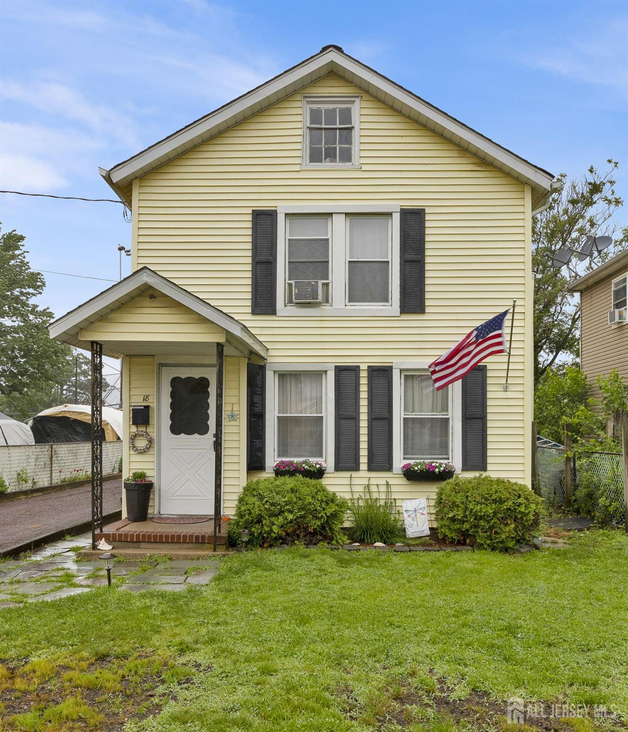 18 Pine Street Image 2