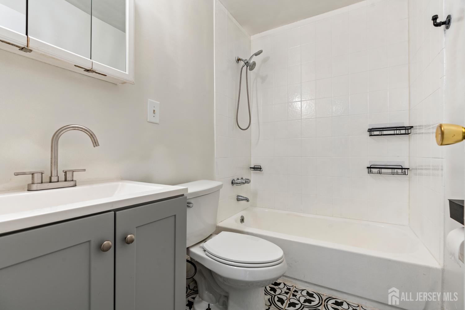 18 Lake Avenue 8A, East Brunswick, NJ, 08816 image 12