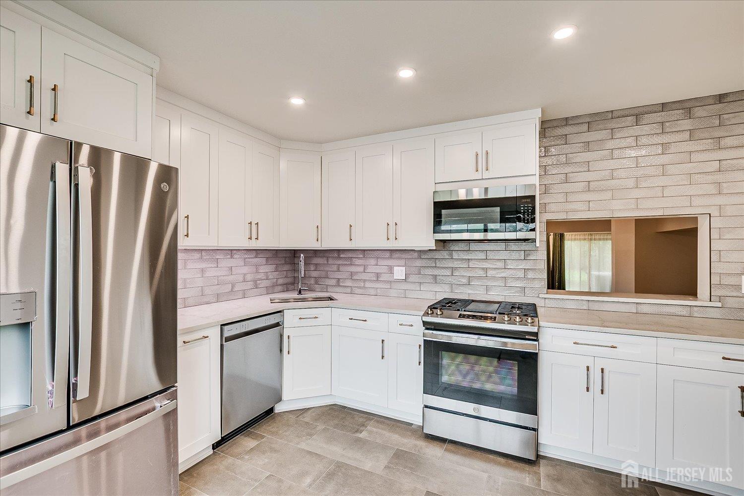 369 Bromley Place, East Brunswick, NJ, 08816 image 11