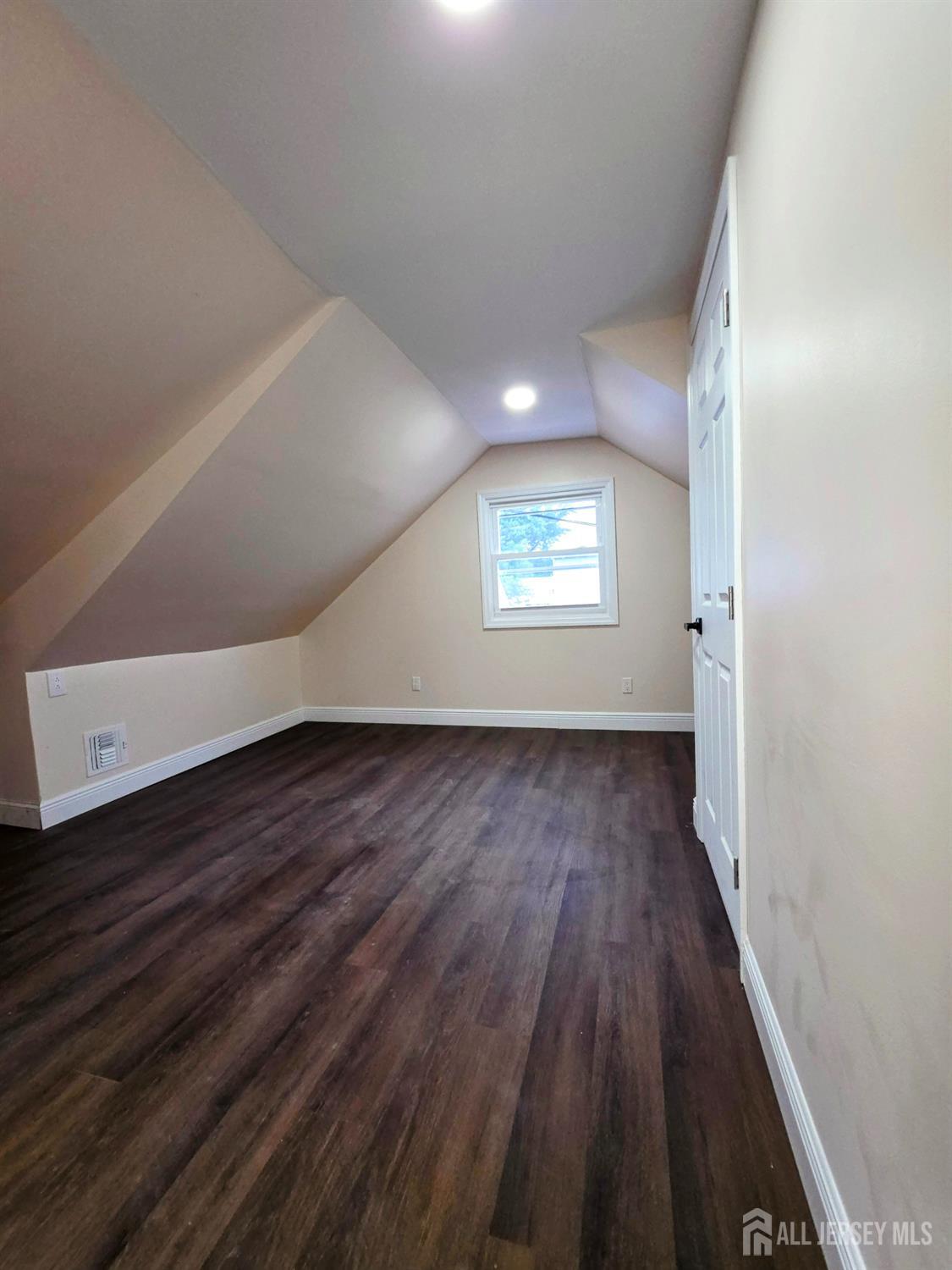 81 Hickory Street, Carteret, NJ, 07008 image 17