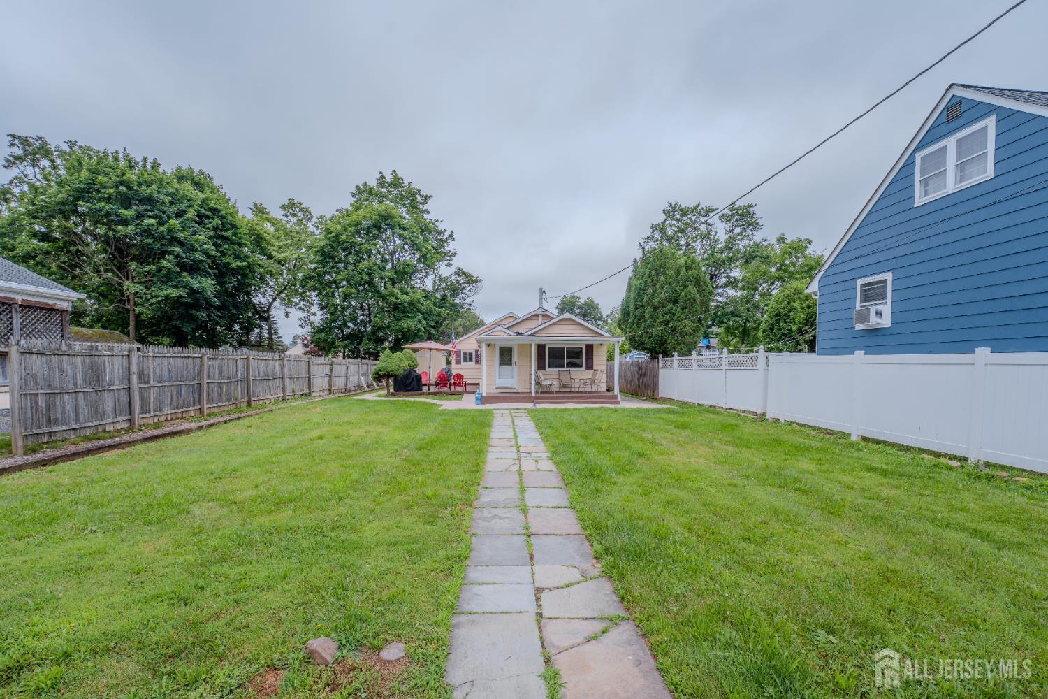 68 Maple Street Image 3
