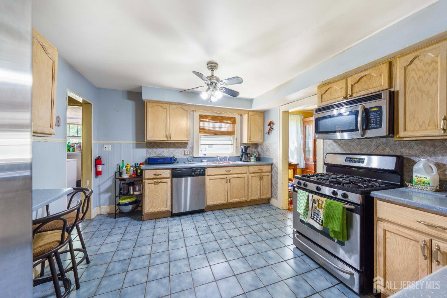 1009 Old Corlies Avenue, Neptune, NJ, 07753 image 9