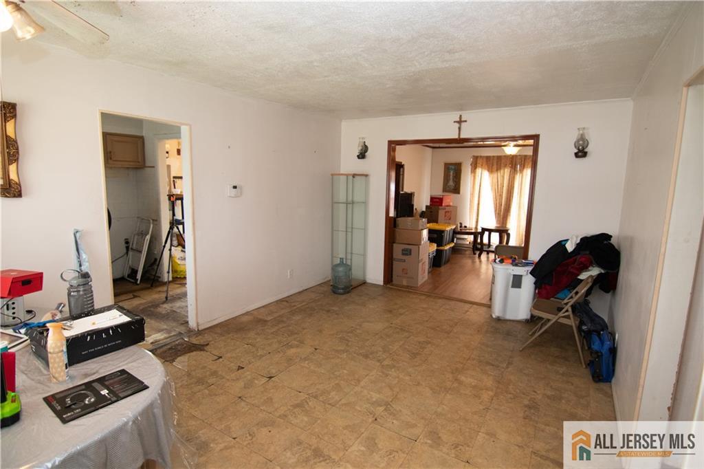 60 Runyon Avenue, Edison, NJ, 08817 image 8