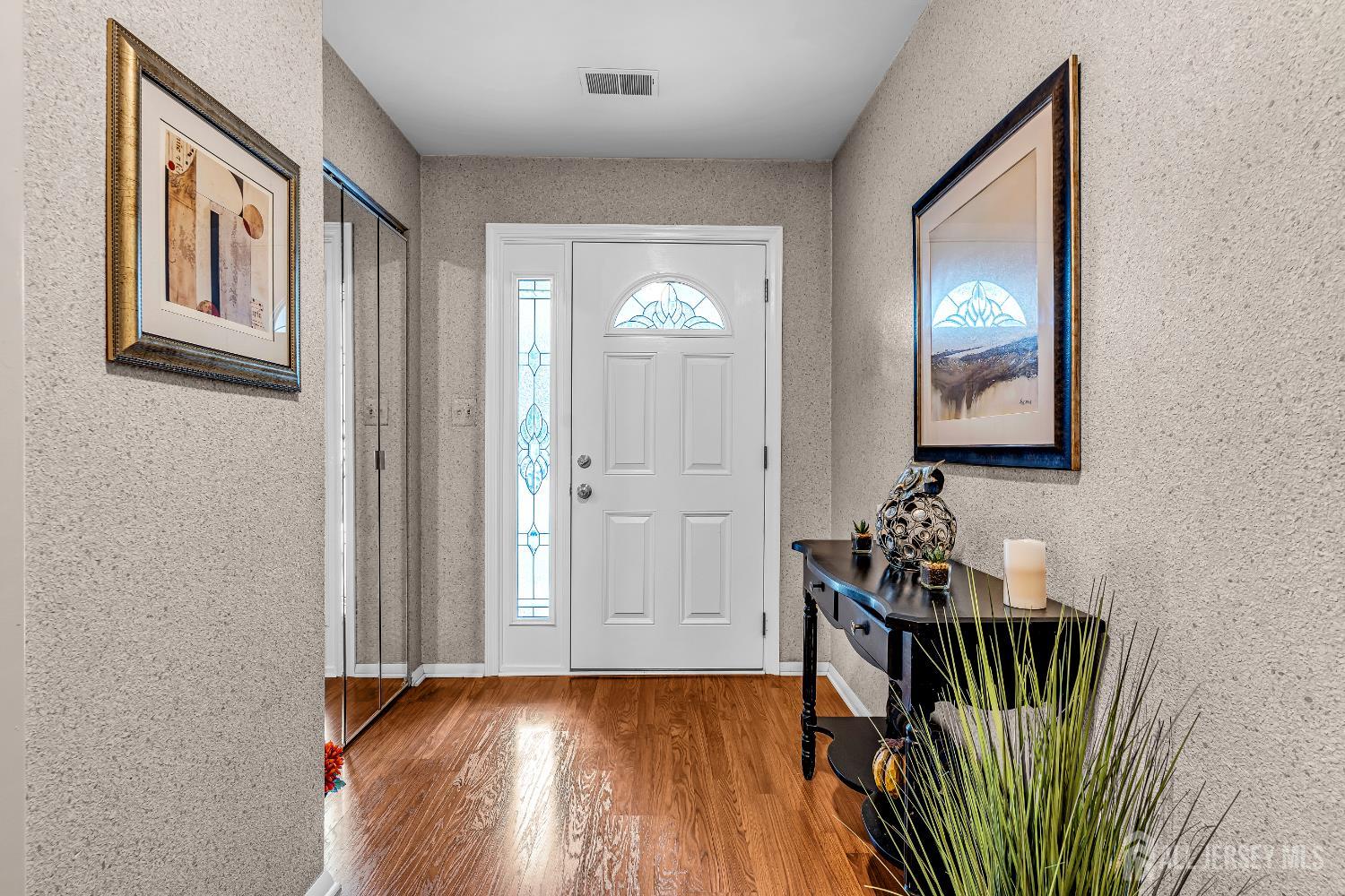 123 LEXINGTON Circle Image 3