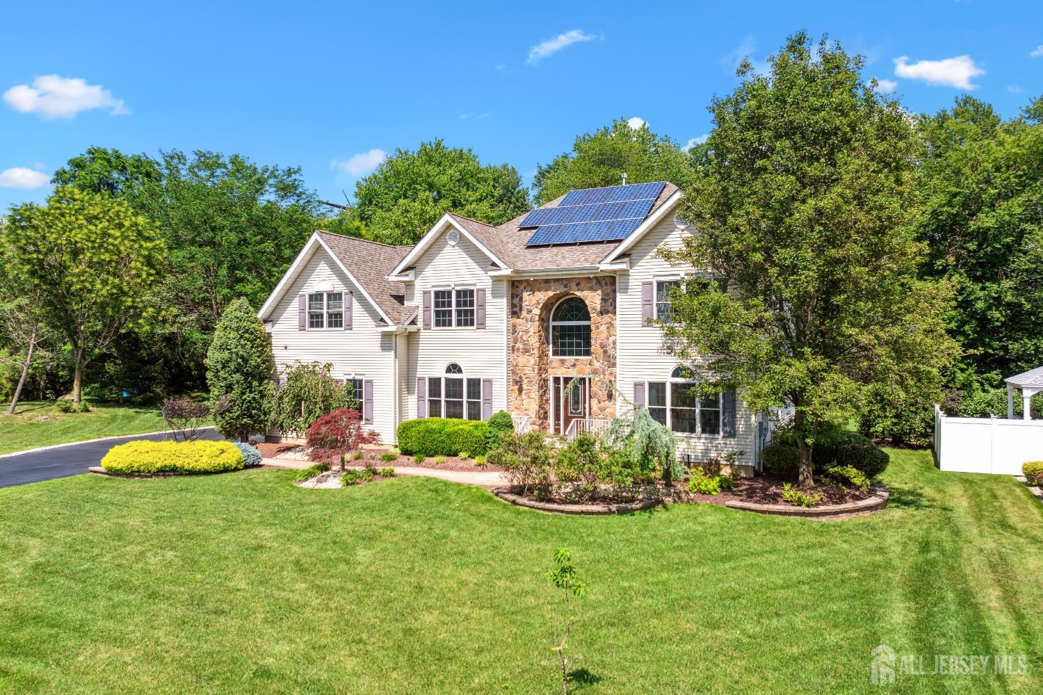 2 Treetops Drive Image 3