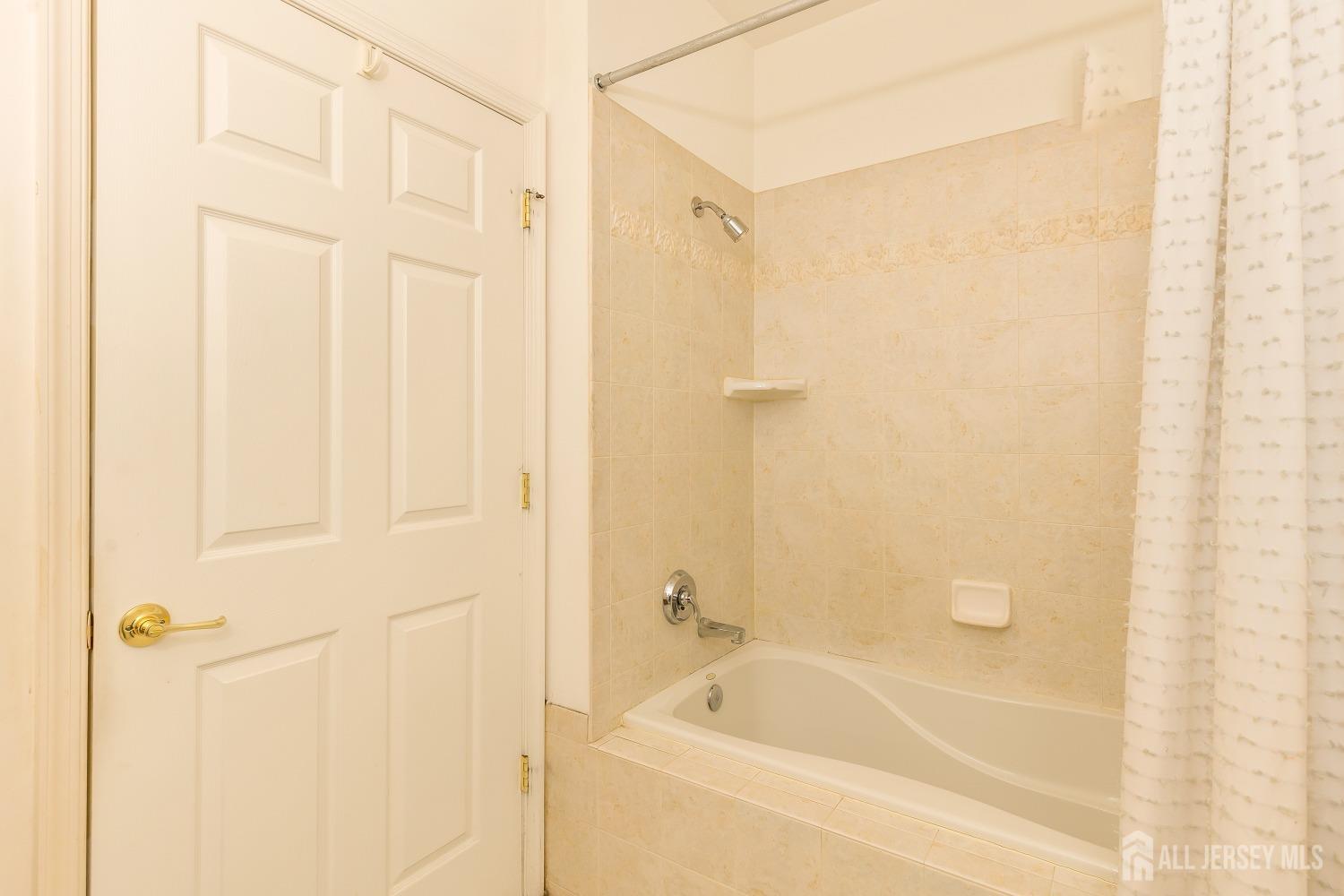 1304 Cedar Village Boulevard 304, East Brunswick, NJ, 08816 image 27