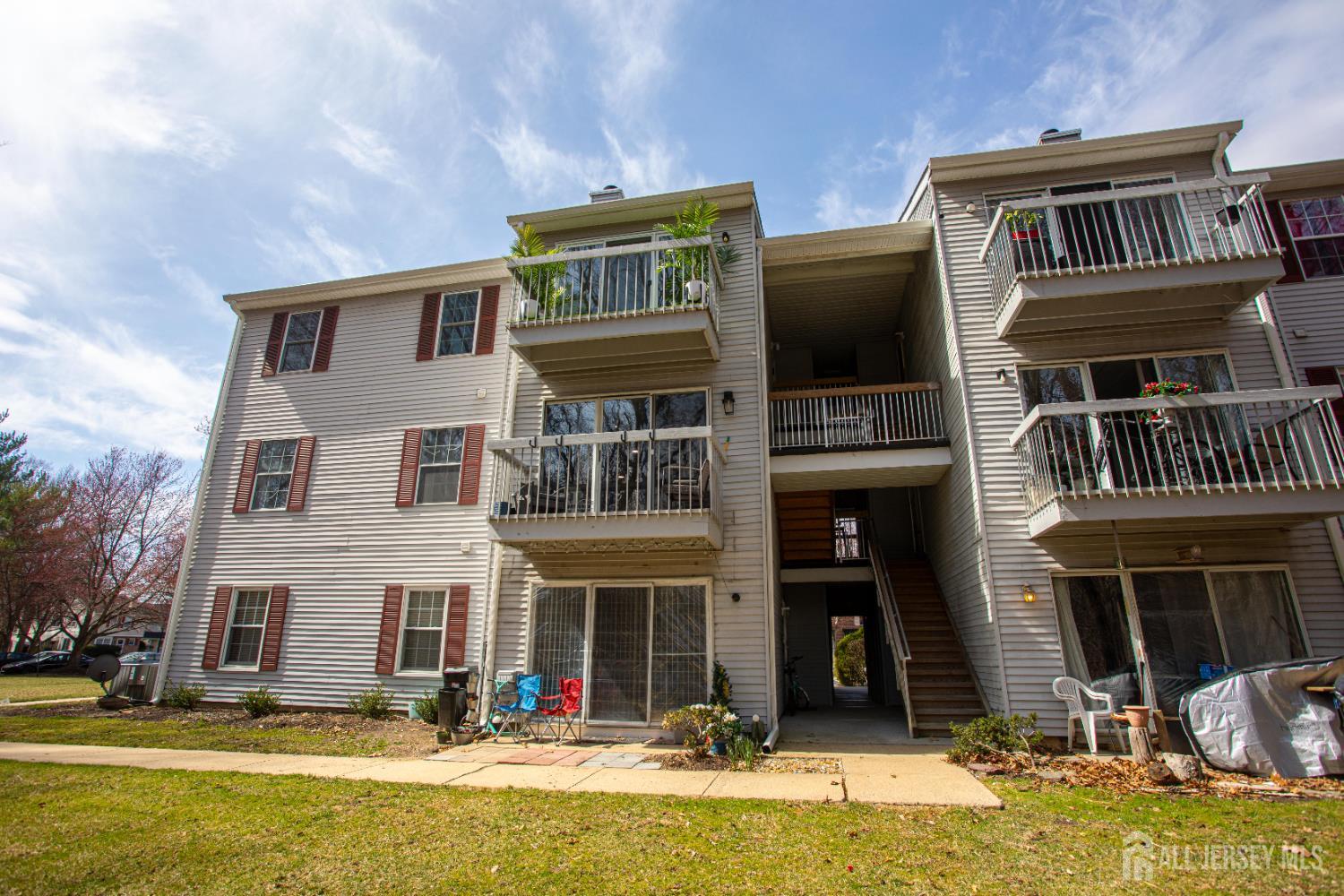 378 McDowell Drive Image 3