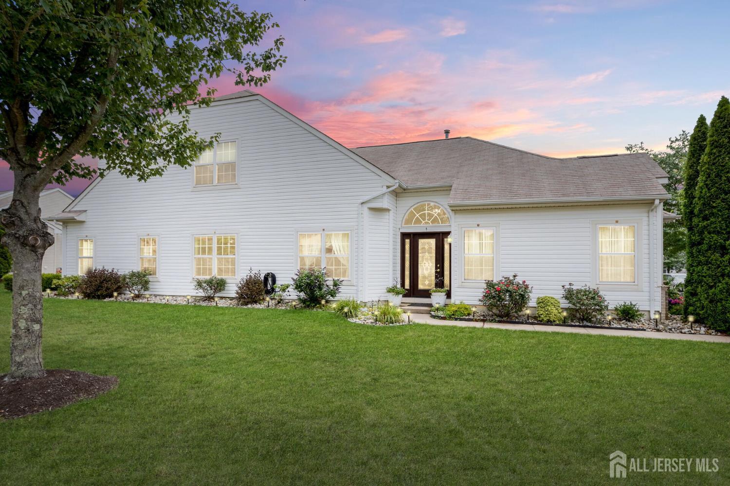 2 Moet Court, Manchester, NJ, 08759
