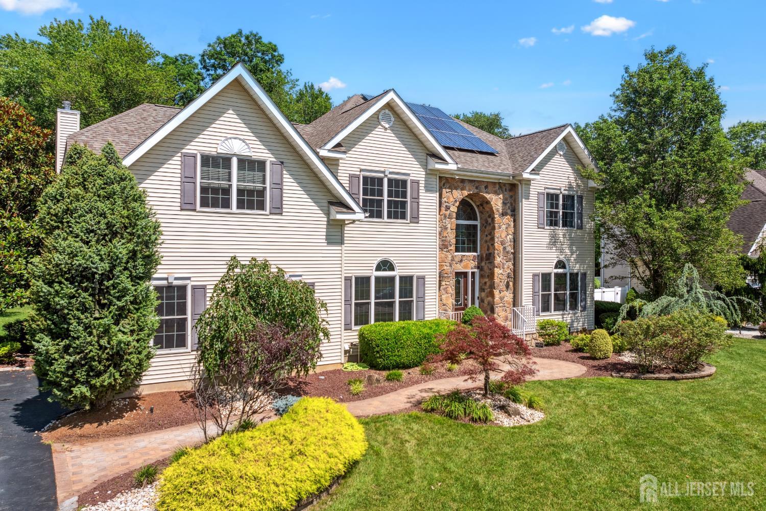 2 Treetops Drive Image 4