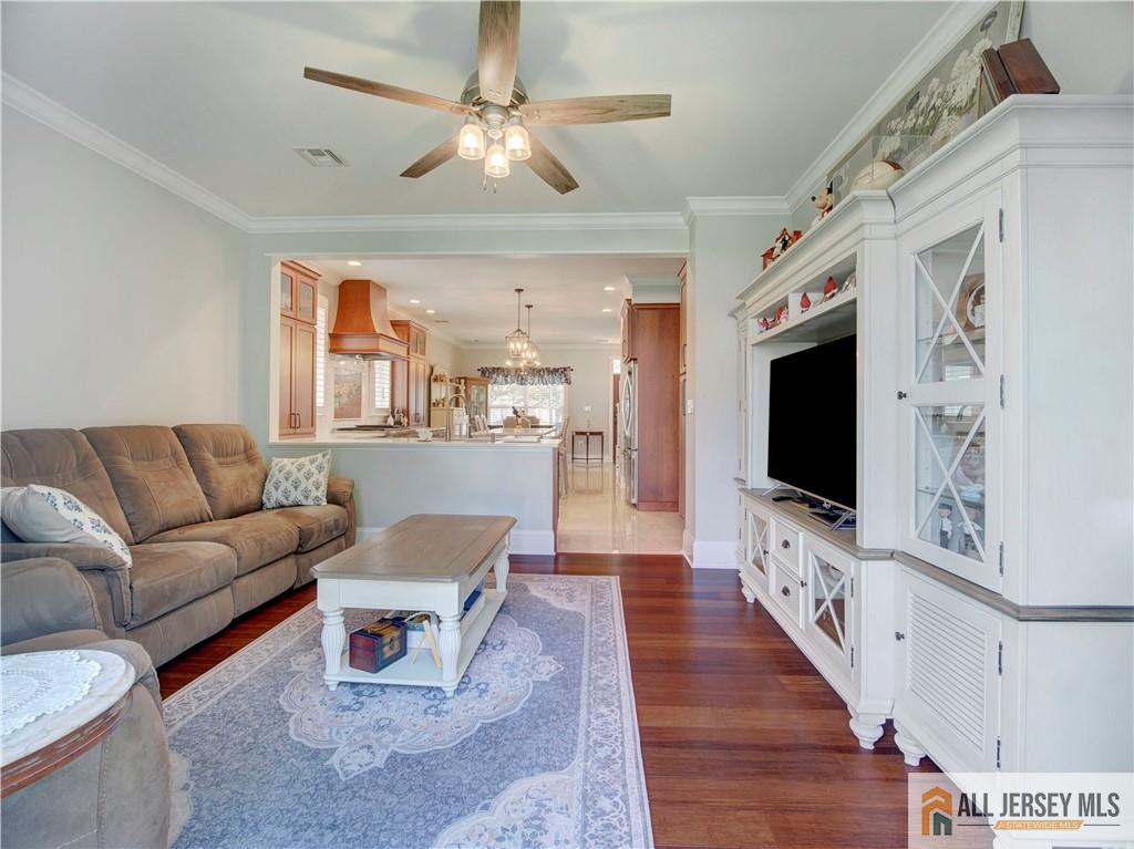 10 Holly Manor Court, Helmetta, NJ, 08828 image 12