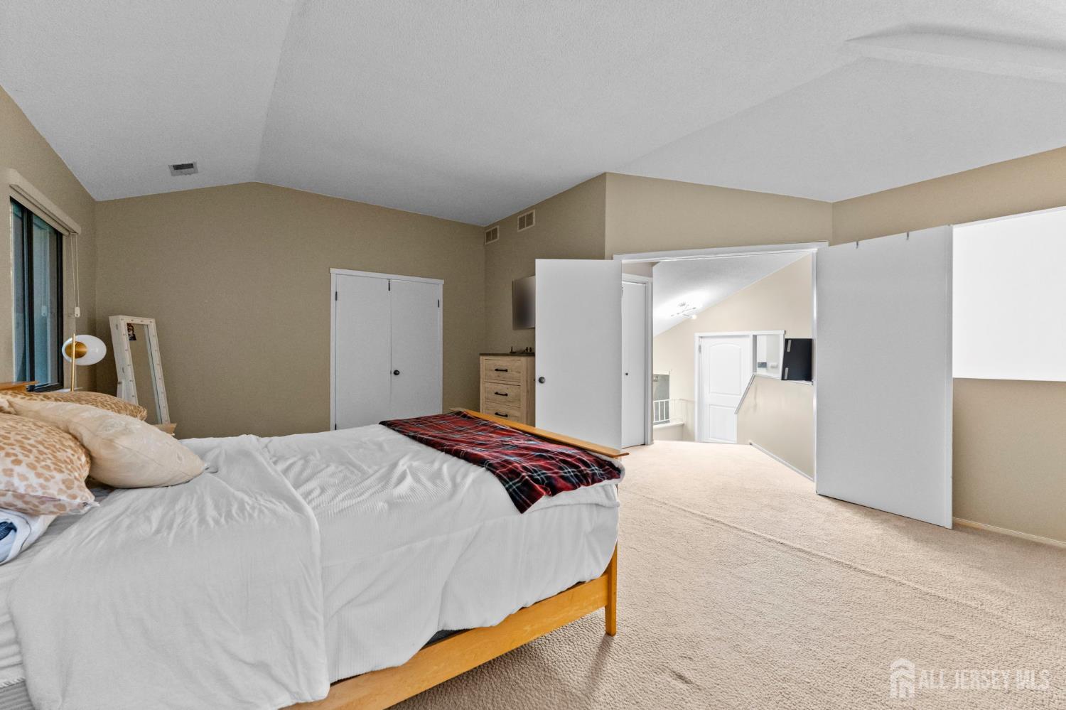 473 E Sayre Drive, Middlesex, NJ, 08540 image 26