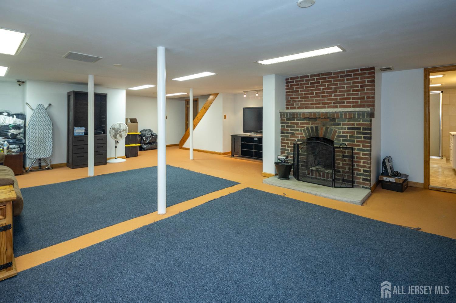 294 Fresh Pond Road, North Brunswick, NJ, 08902 image 28