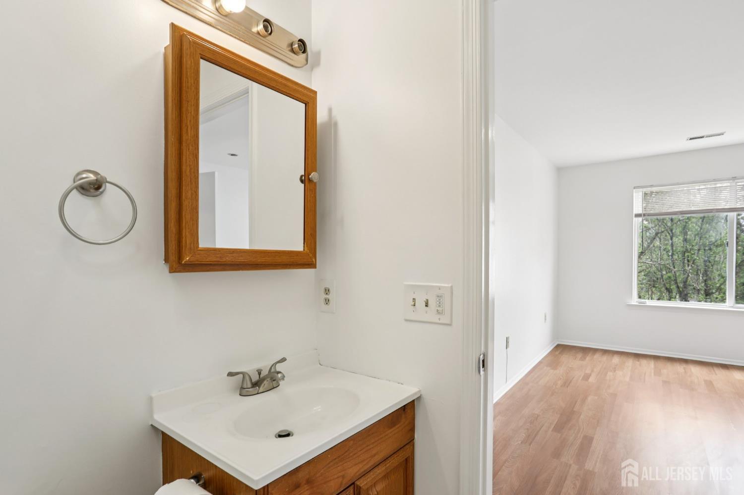 306 Holly Drive, Perth Amboy, NJ, 08861 image 28