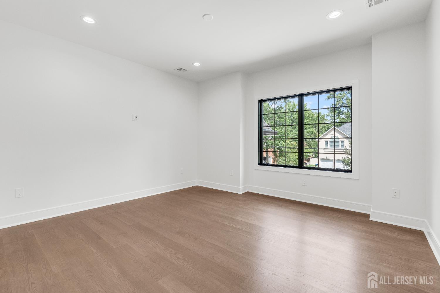 28 Harding Avenue, Edison, NJ, 08820 image 36