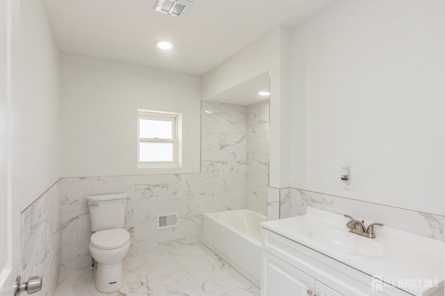 17-1/2 Thomas Street, South River, NJ, 08882 image 6
