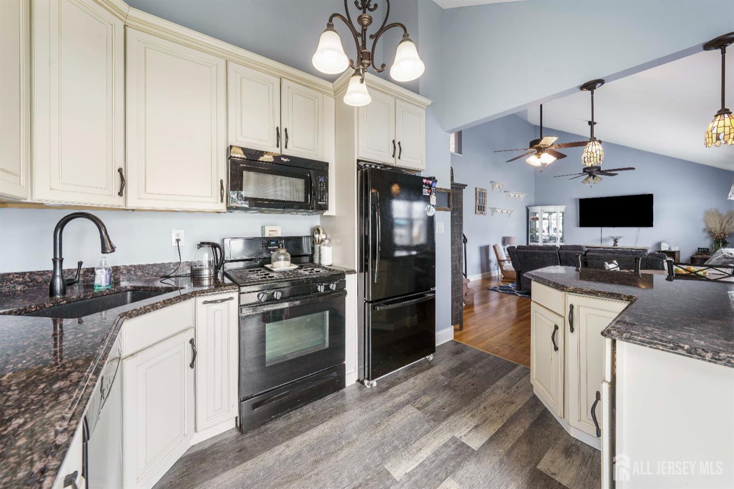 143 7th Street, Port Reading, NJ, 07064 image 13