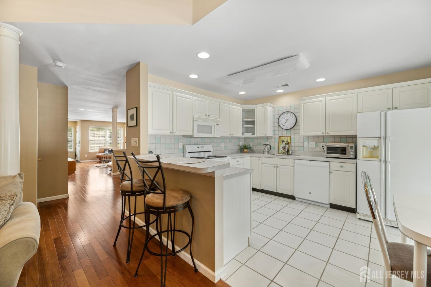 44 Windsong Circle, East Brunswick, NJ, 08816 image 19