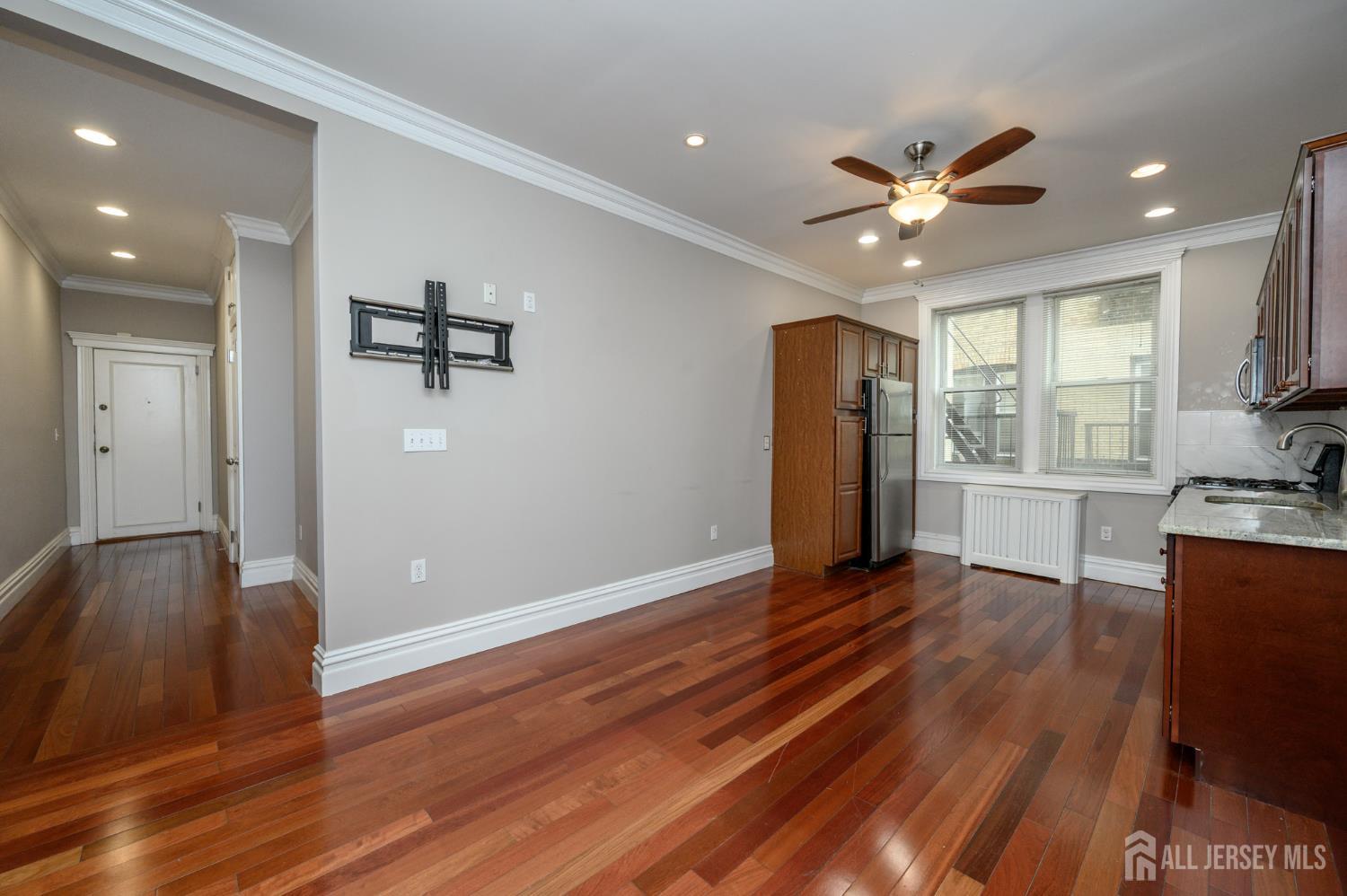 7435 Boulevard East 34, North Bergen, NJ, 07047 image 6