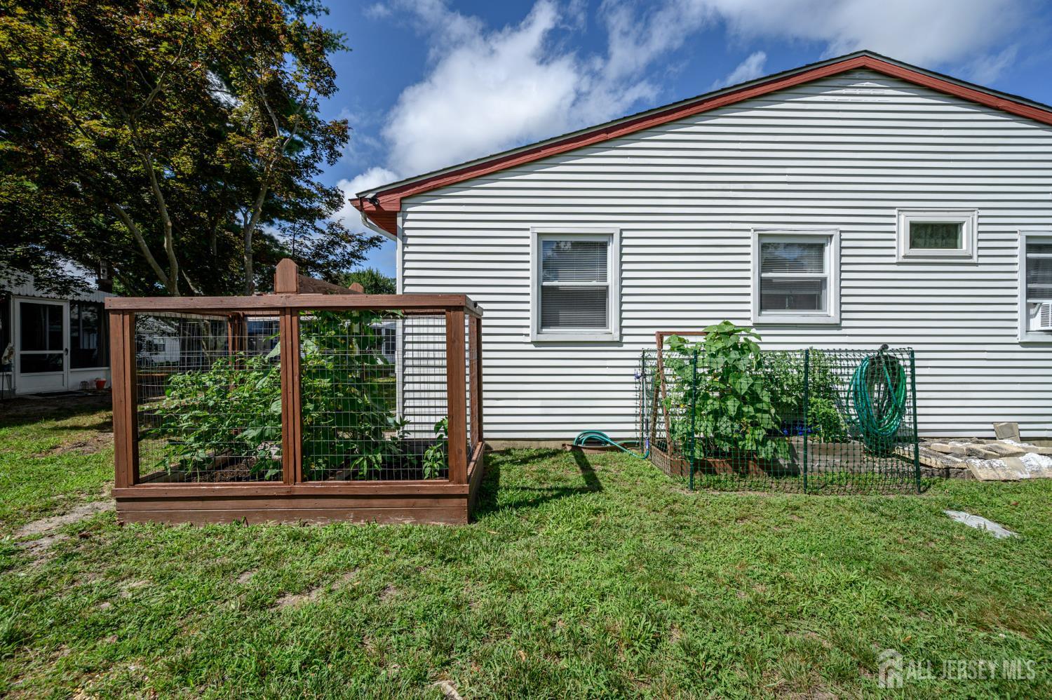37 S Chestnut Avenue, Whiting, NJ, 08759 image 29