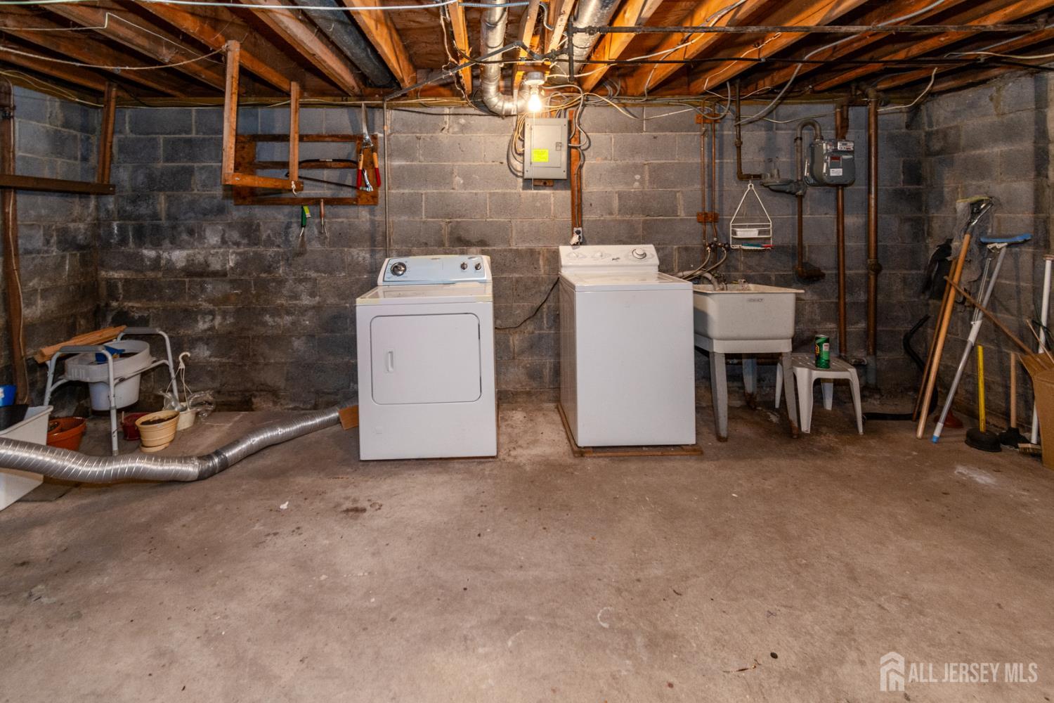 40 Phelps Avenue, New Brunswick, NJ, 08901 image 39