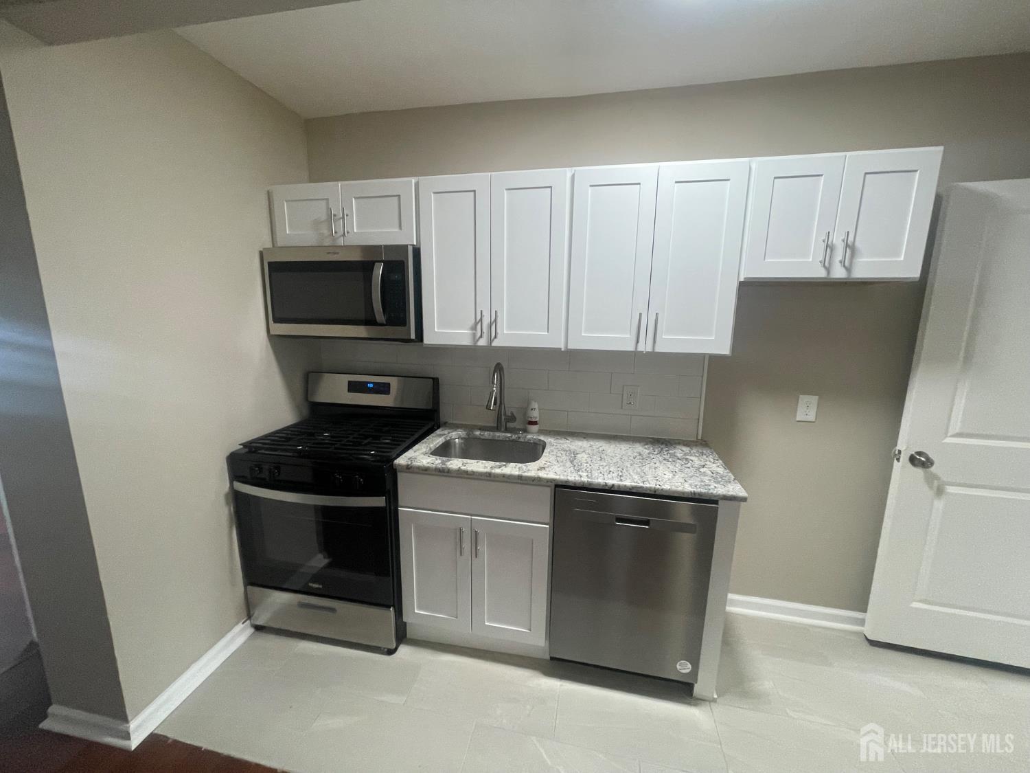 232 Hamilton Street, New Brunswick, NJ, 08901 image 22