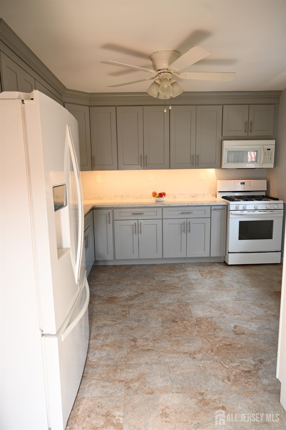 6 Nancy Circle, Edison, NJ, 08817 image 10