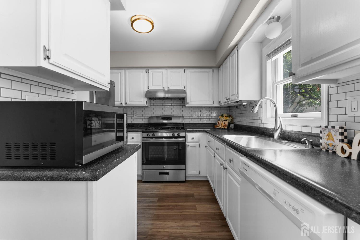 284-286 Silzer Street, Perth Amboy, NJ, 08861 image 28