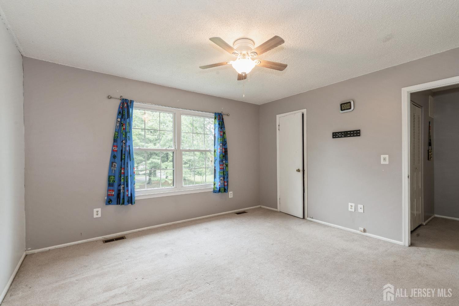 391 Danbury Lane, East Brunswick, NJ, 08816 image 17