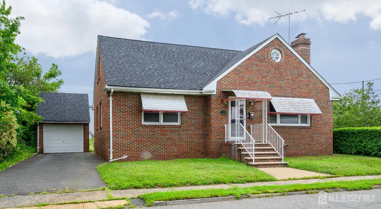 10 Mary Avenue Image 1