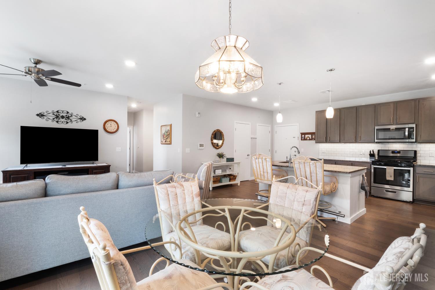635 Lorhan Drive, Piscataway, NJ, 08854 image 12
