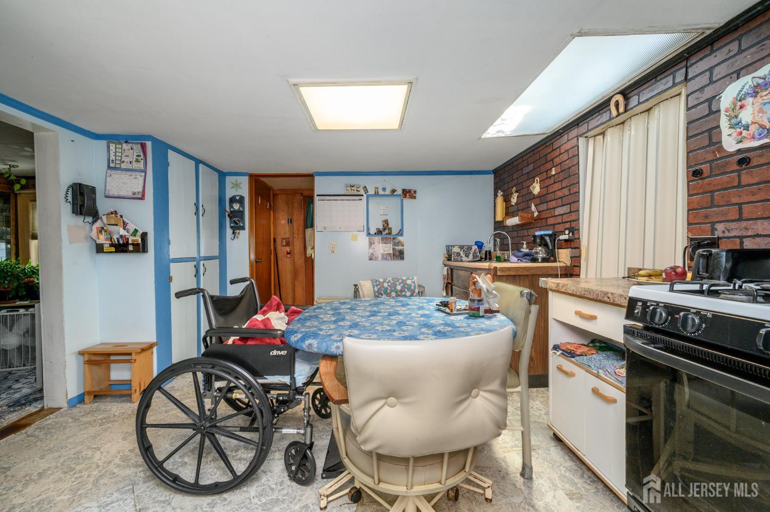 17 Izola Avenue, Fords, NJ, 08863 image 7