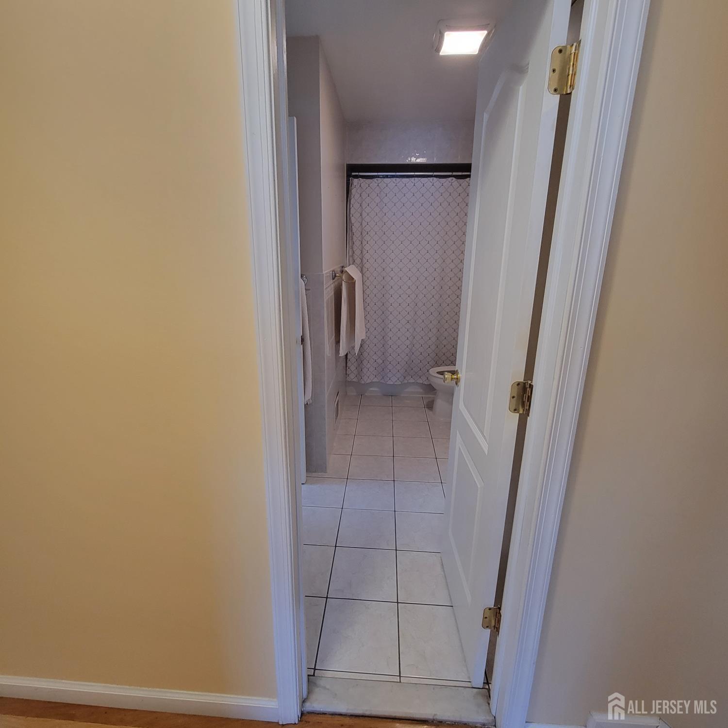 646 franklin Drive, Perth Amboy, NJ, 08861 image 38