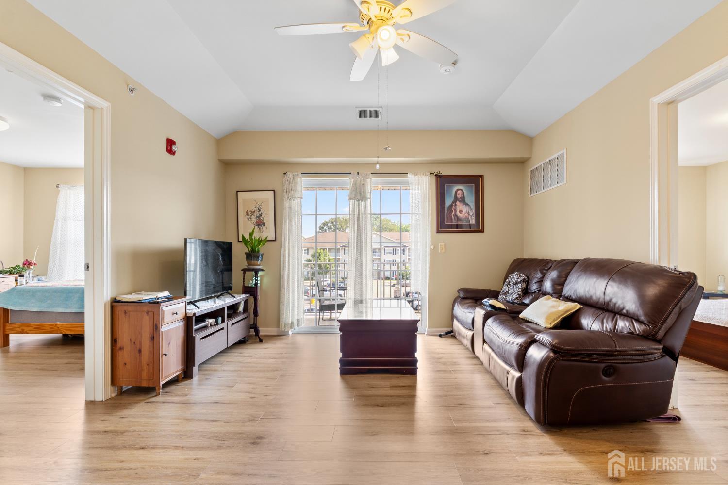 131 Liddle Avenue, Edison, NJ, 08837 image 7
