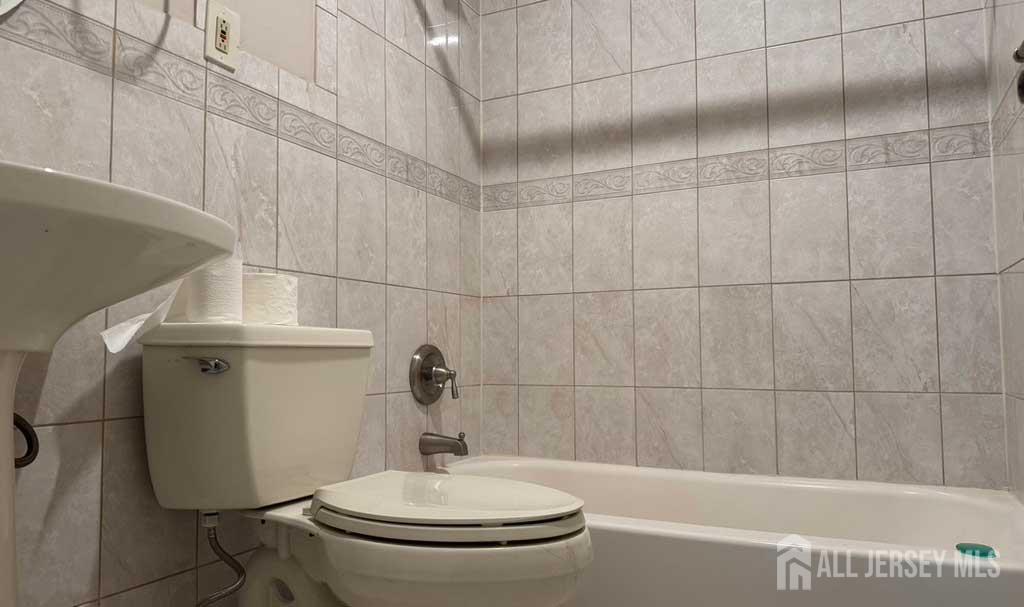 212 Middlesex Avenue, Iselin, NJ, 08830 image 9