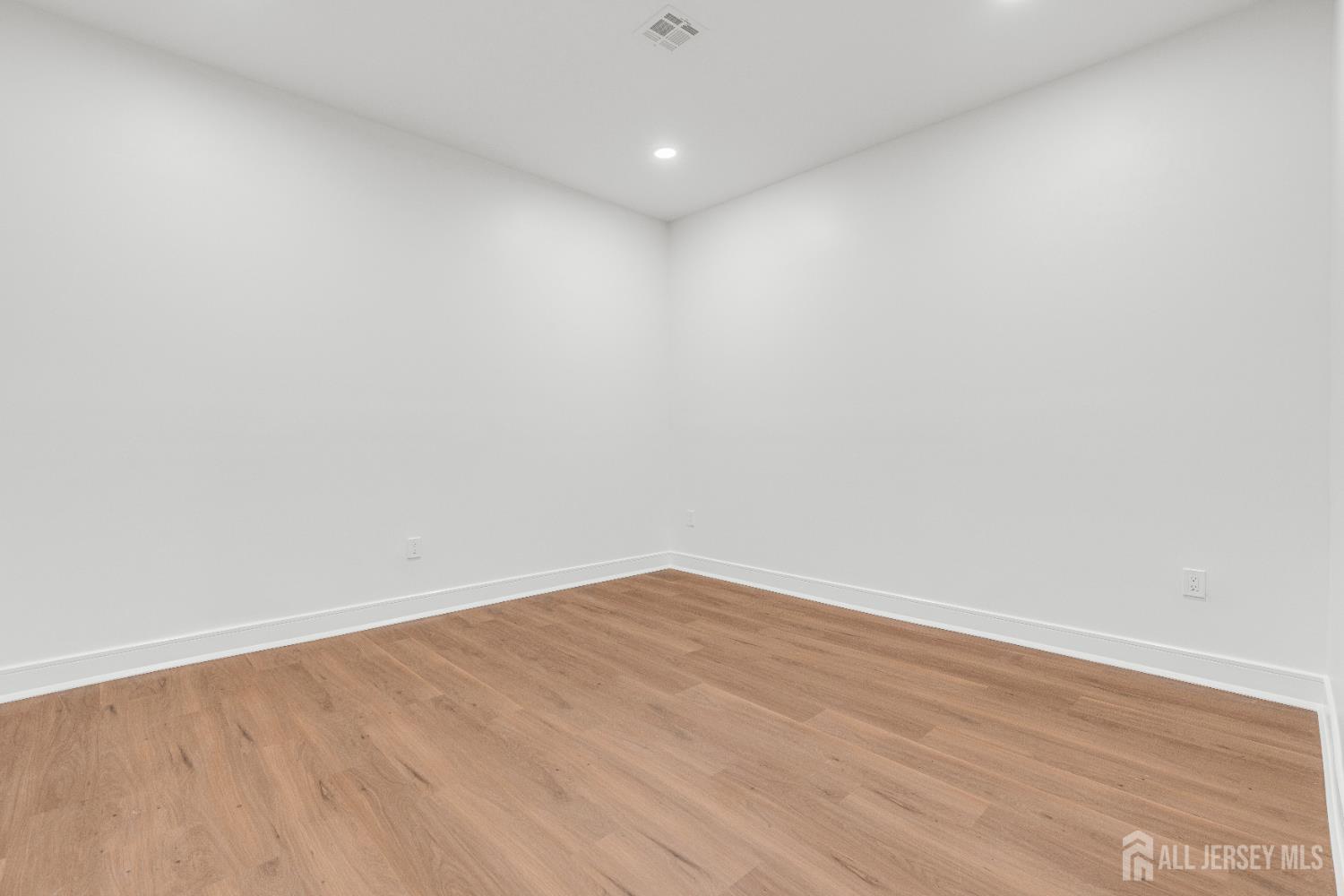 28 Harding Avenue, Edison, NJ, 08820 image 55