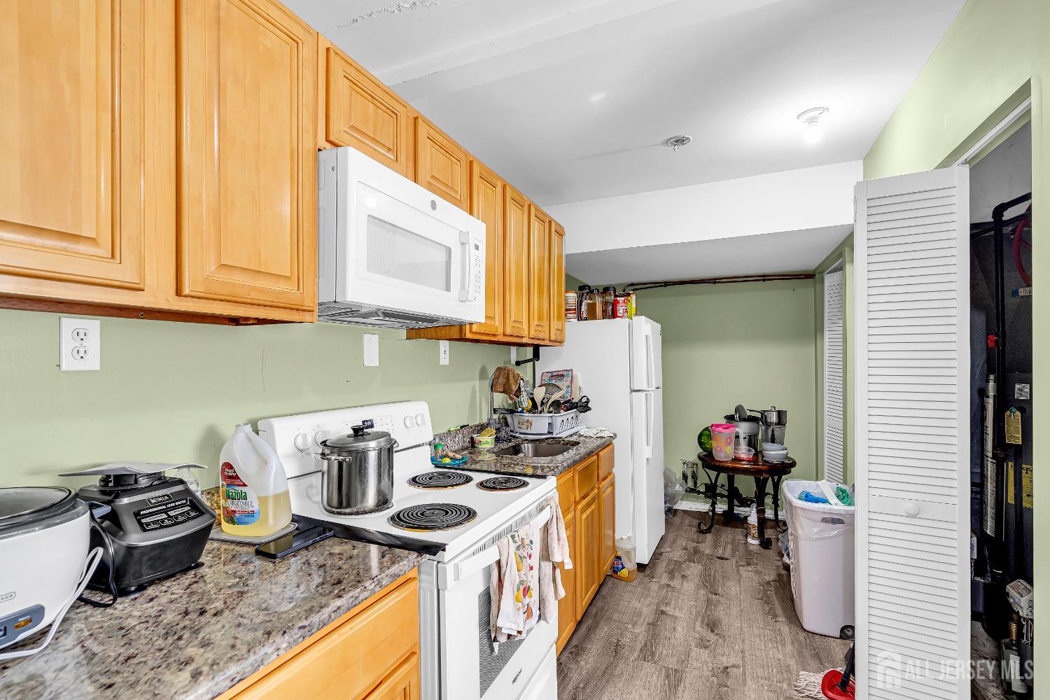 544 Broadway, Elizabeth, NJ, 07206 image 24