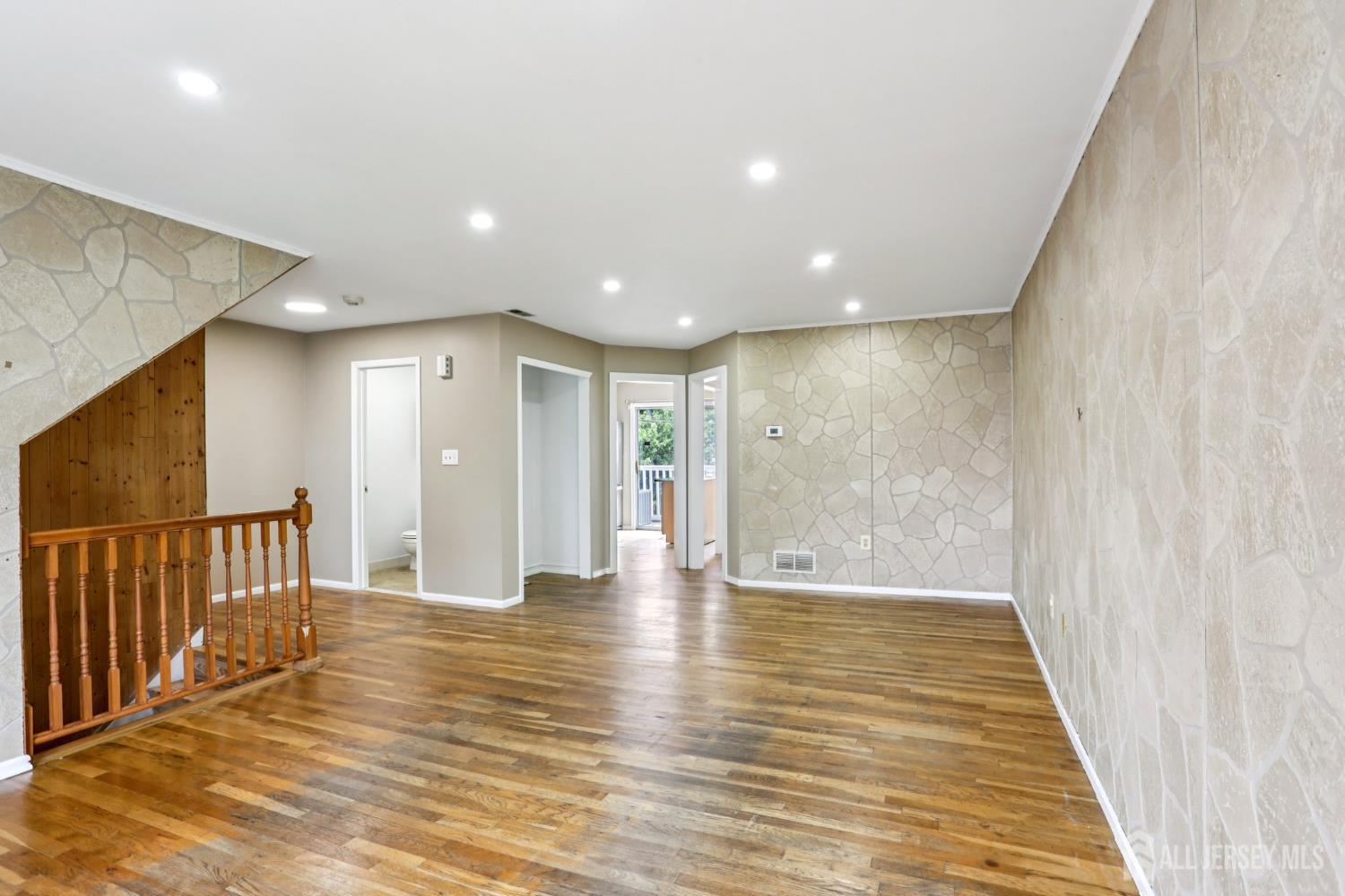 306 Holly Drive, Perth Amboy, NJ, 08861 image 7