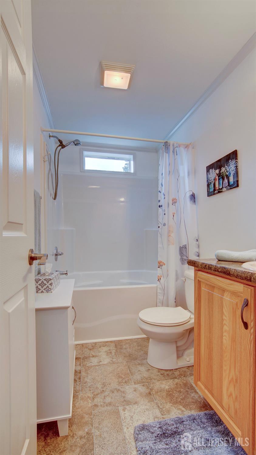 287 Woods Edge Court, Spotswood, NJ, 08884 image 37