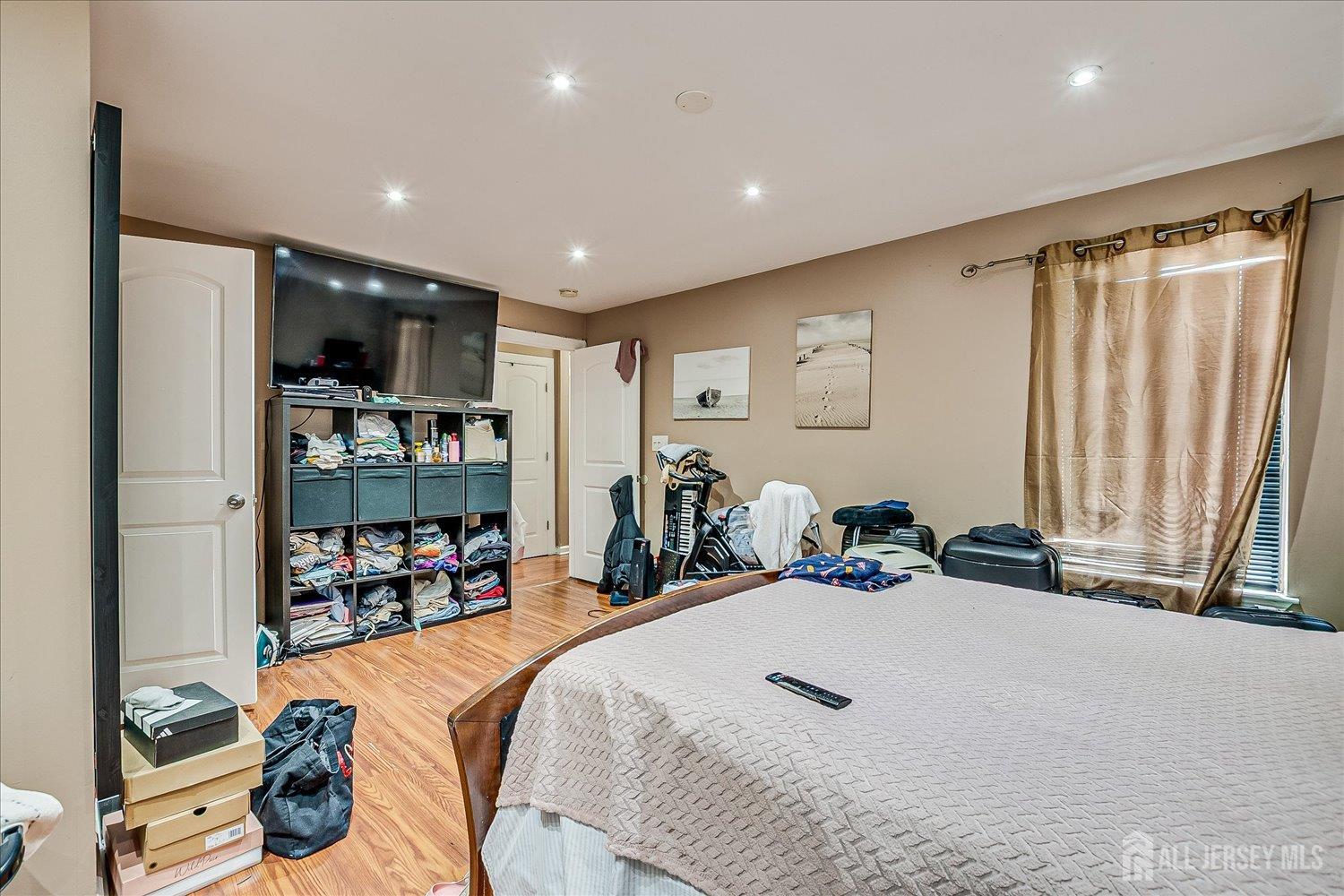 57 smith Street 2, Perth Amboy, NJ, 08861 image 23