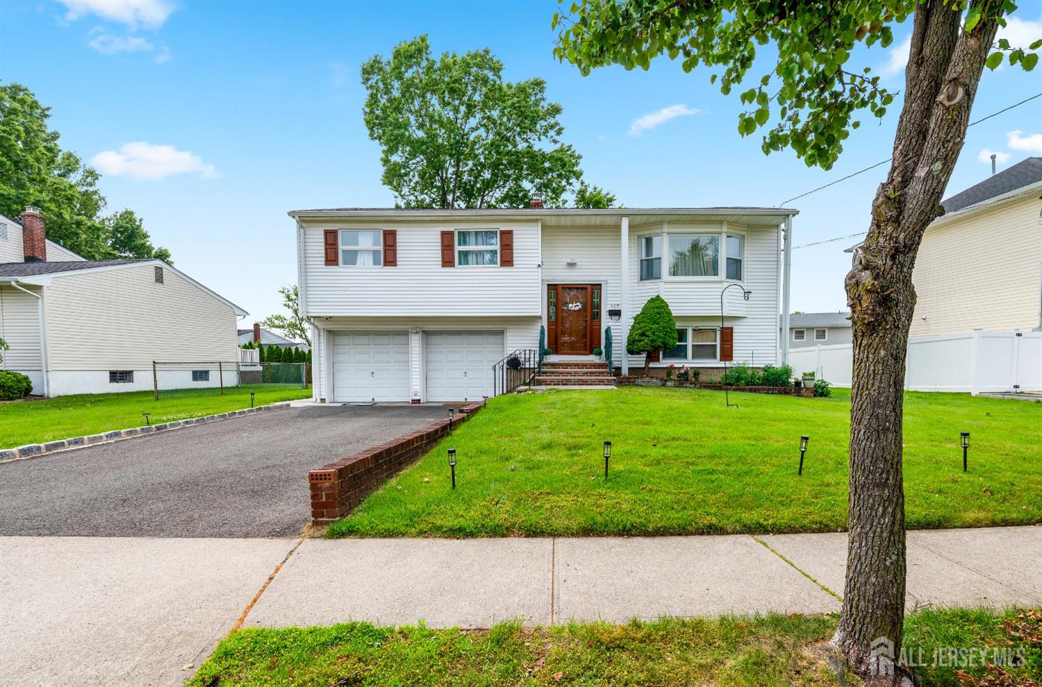 115 Vernon Way Image 2