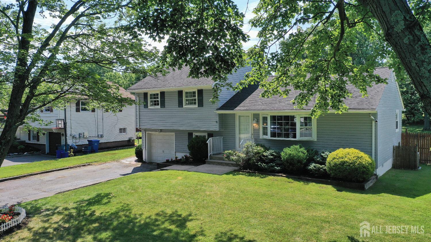505 Runyon Avenue Image 3