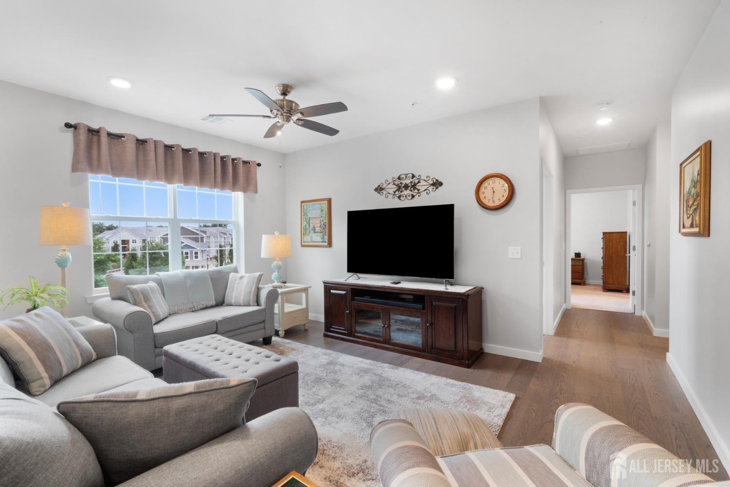 635 Lorhan Drive Image 5