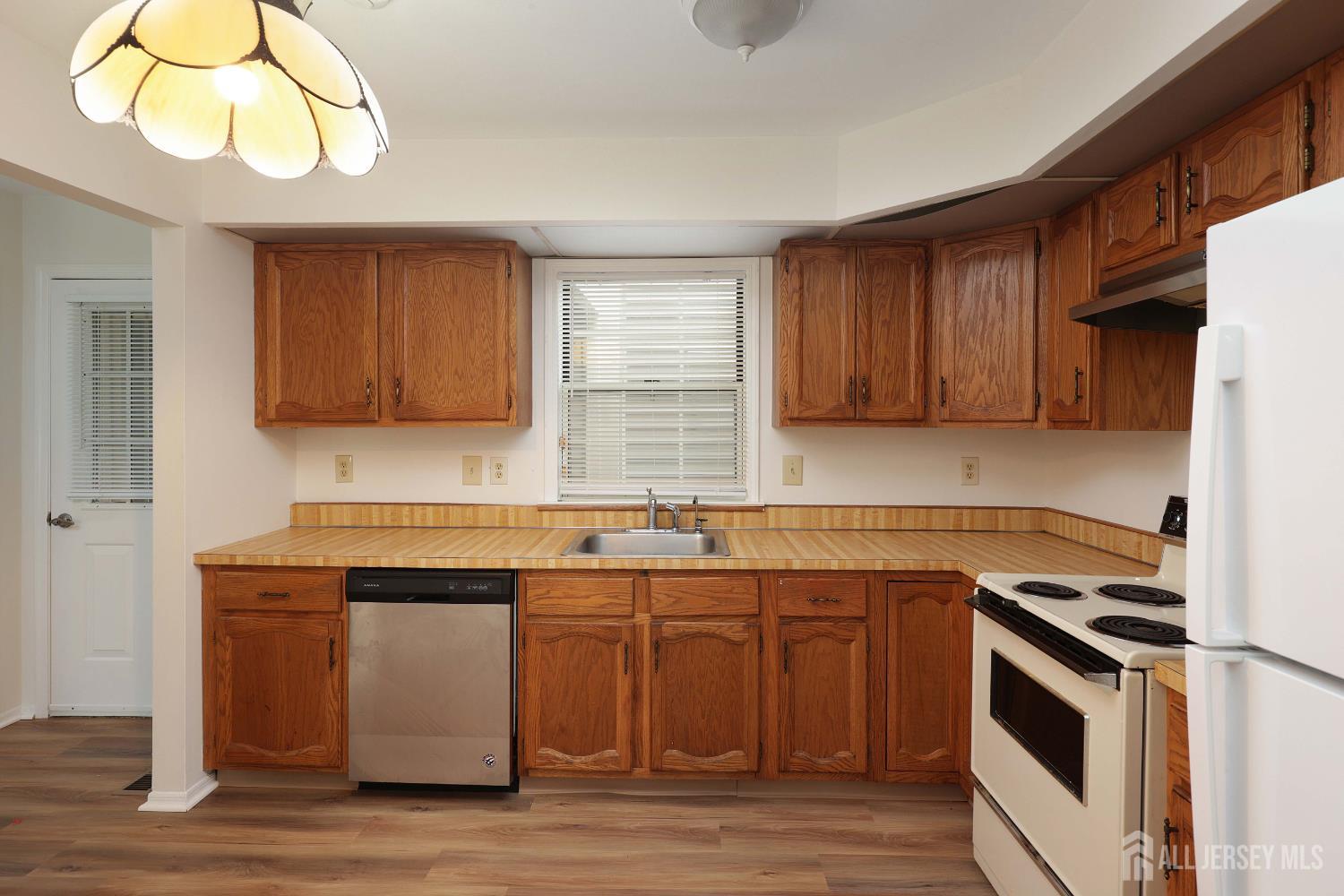 123 Concordia Circle G, Monroe, NJ, 08831 image 8