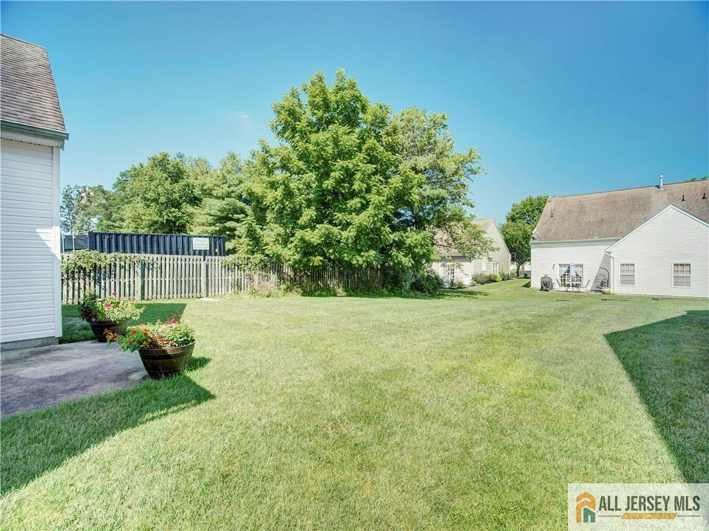 10 Holly Manor Court, Helmetta, NJ, 08828 image 31