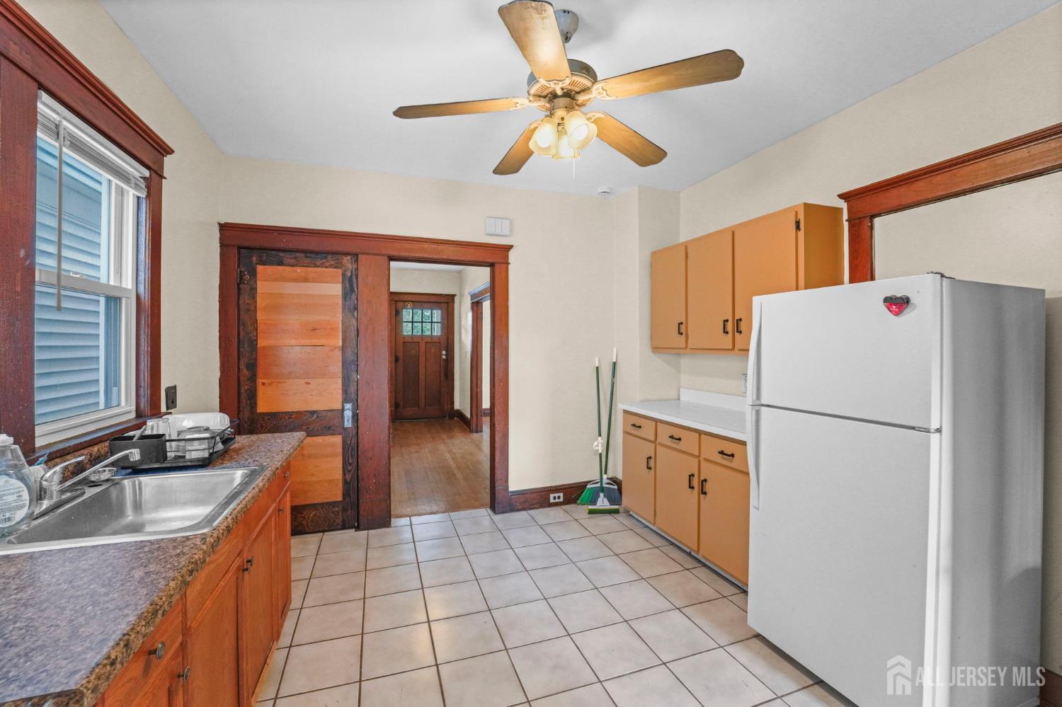 118 Huntington Street Image 4
