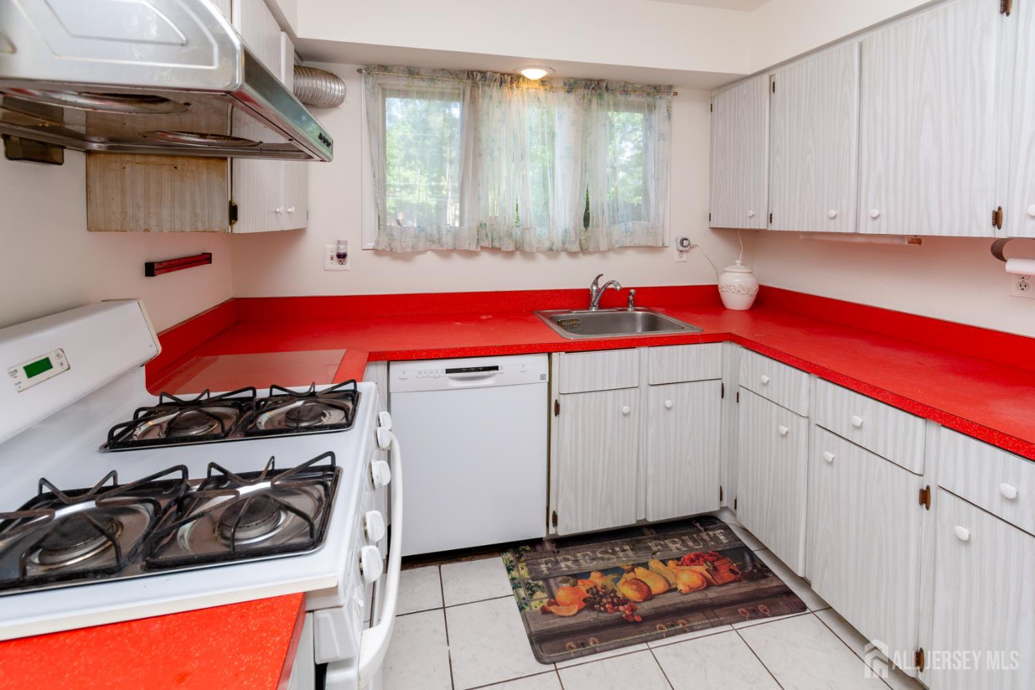 40 Phelps Avenue, New Brunswick, NJ, 08901 image 17