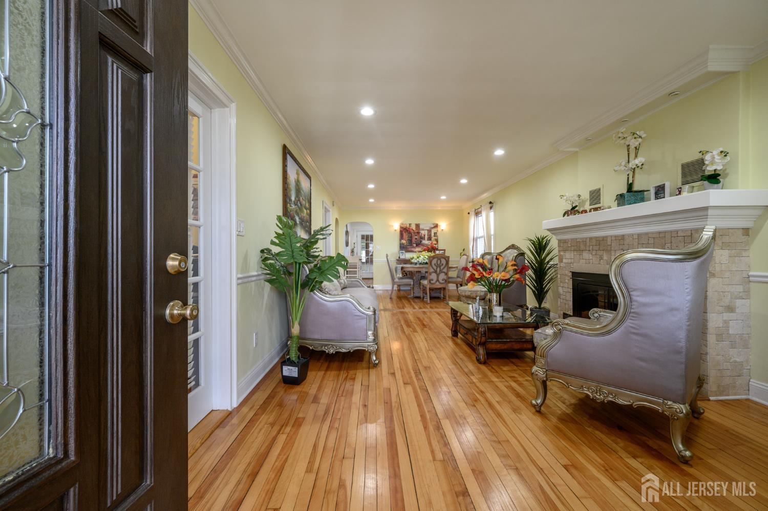 1156 Kline Place Image 3