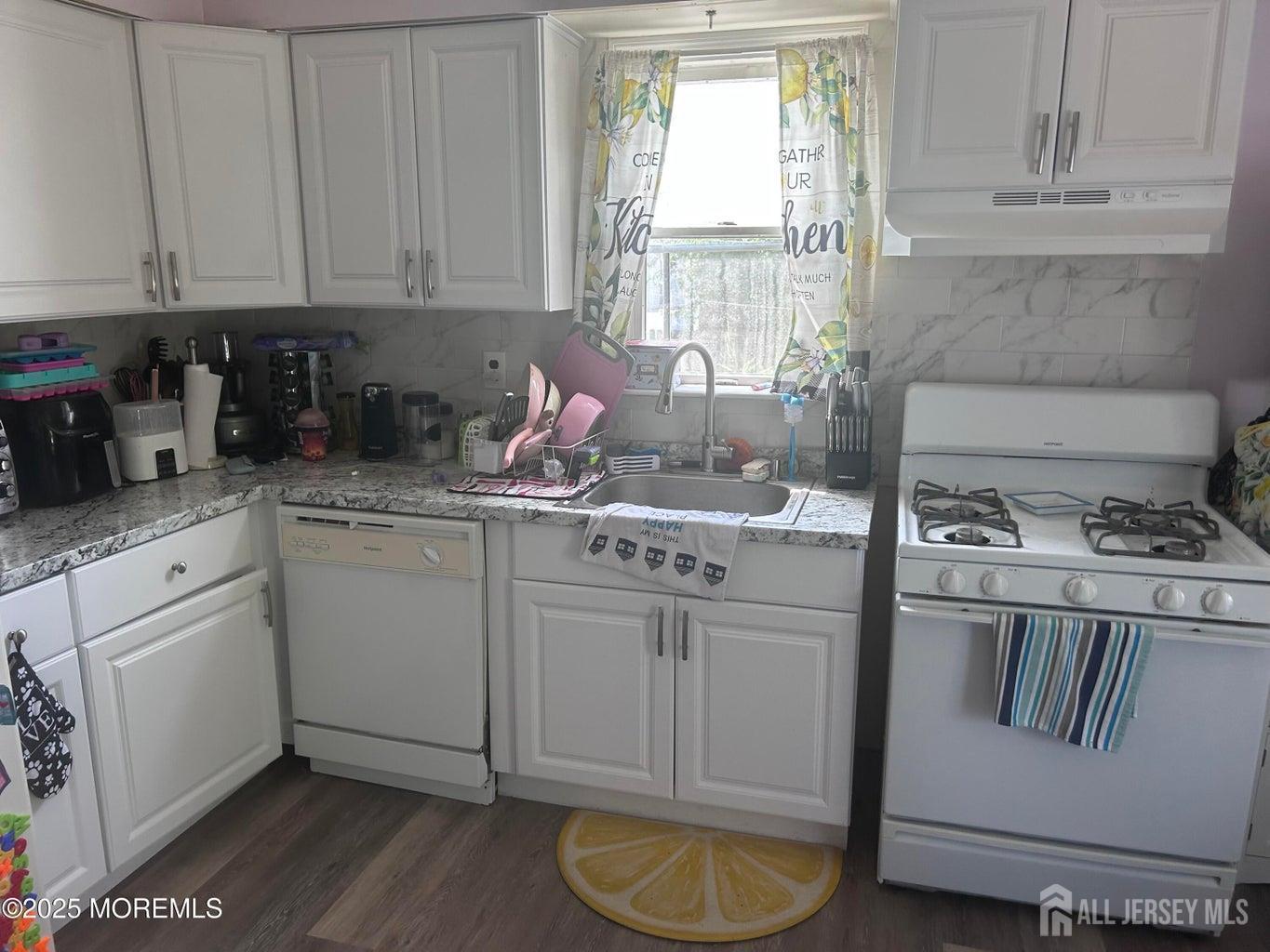 13 Haag Street Image 3
