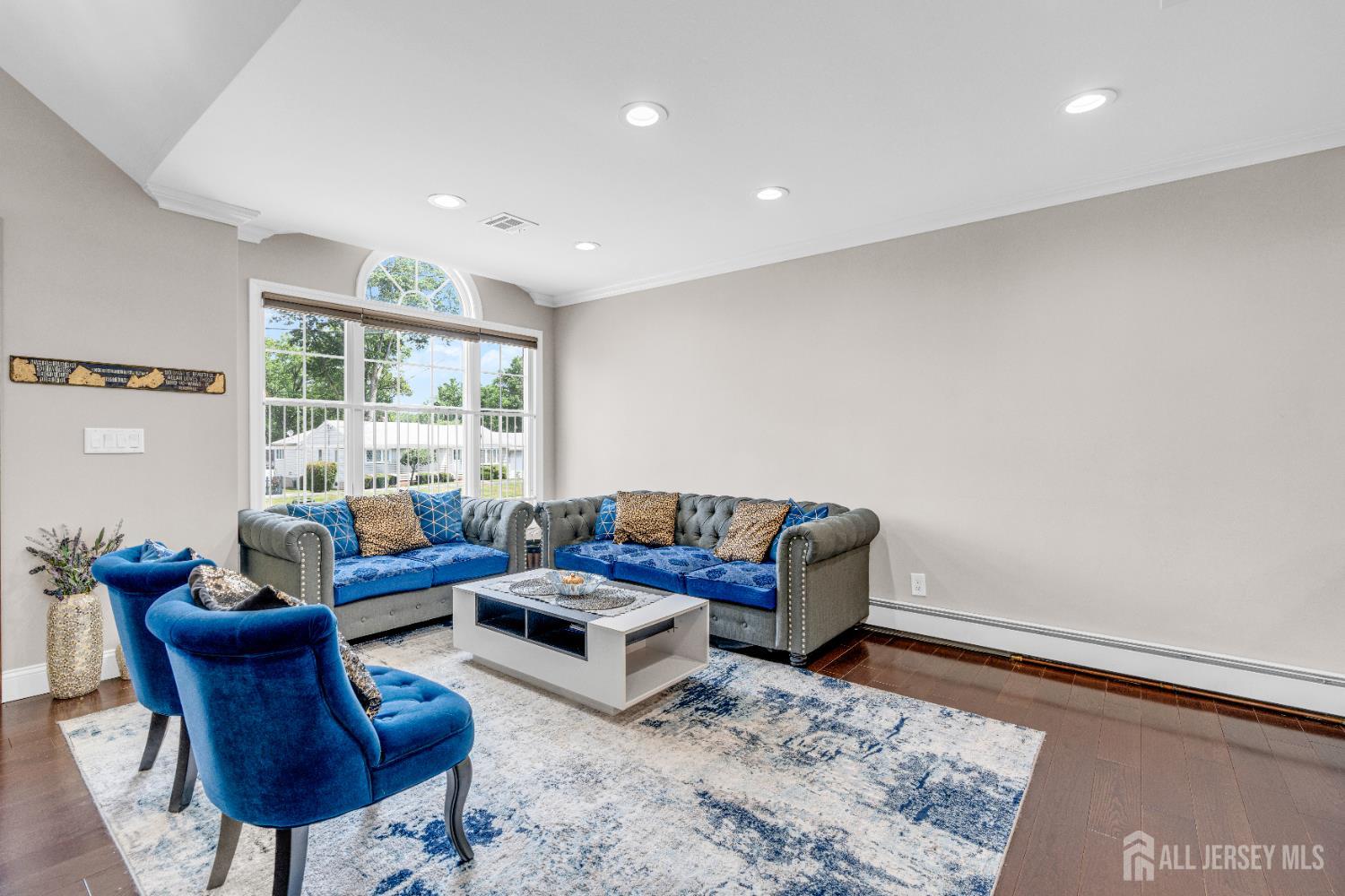 251 W Shirley Avenue Image 5