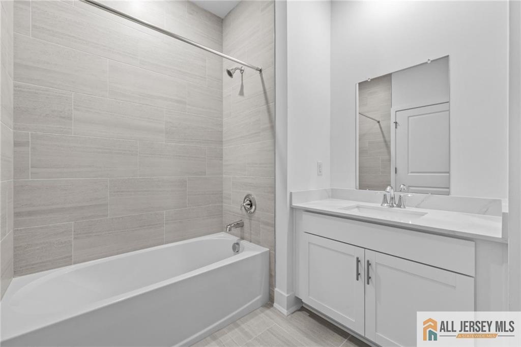 28304 Radford Court 2822, Middlesex, NJ, 08690 image 10